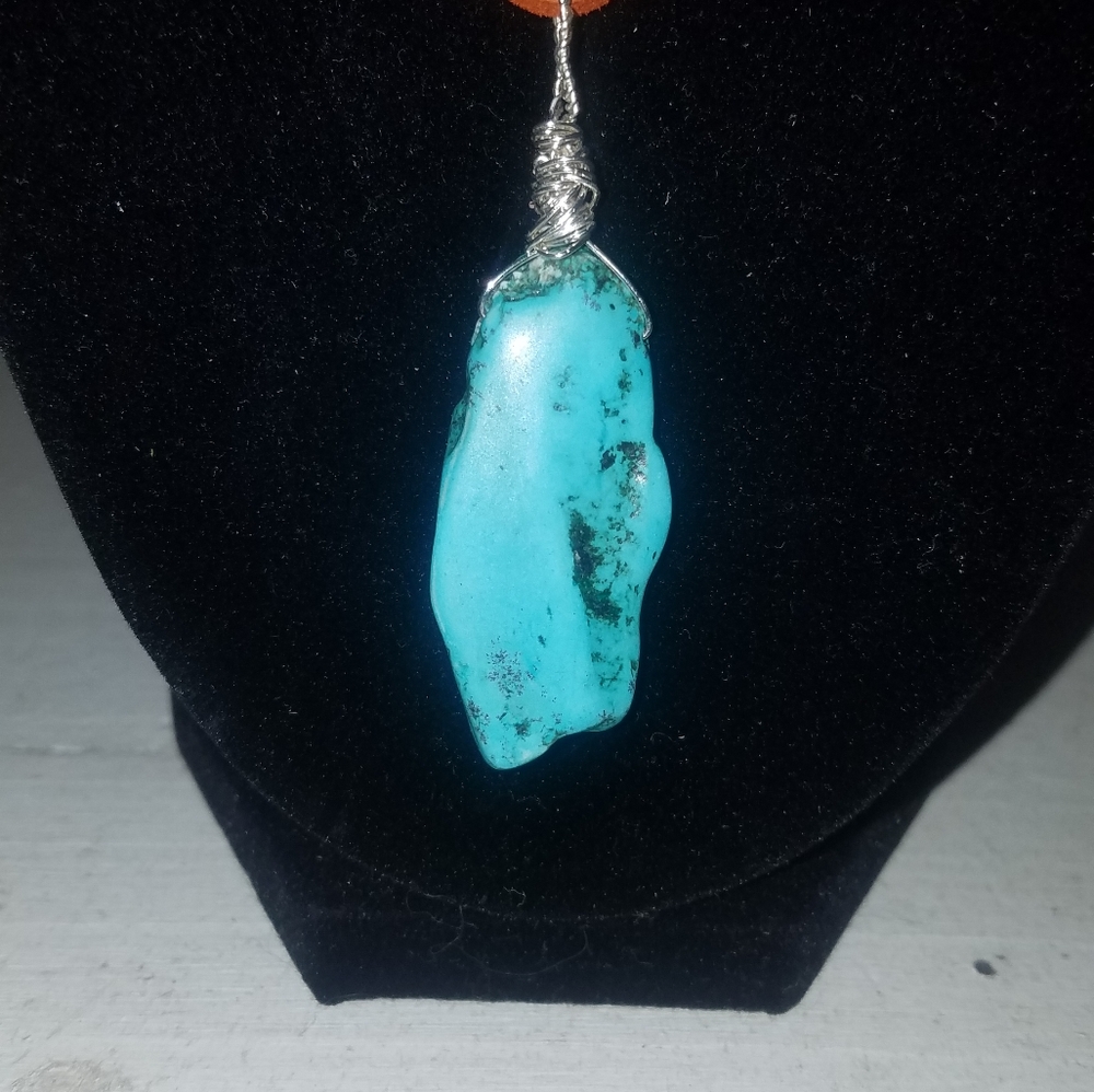 SMc Designs - Leather & Stone Necklace [LNG] - Picture 5 of 11